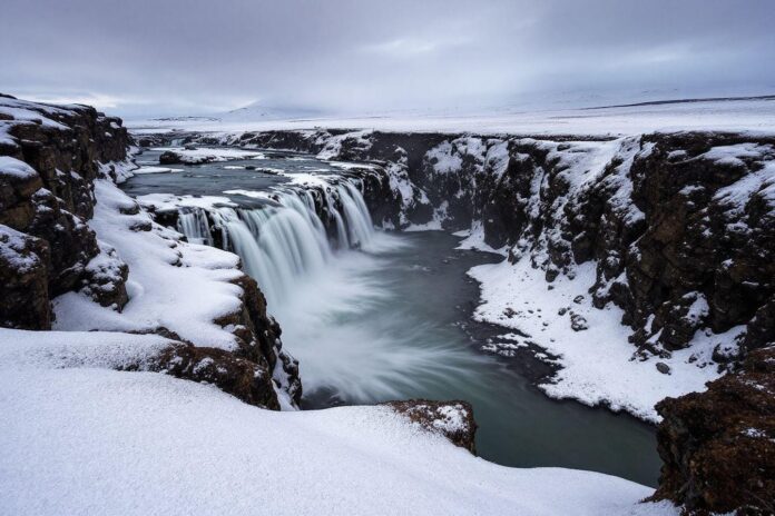 Comment organiser un voyage photo en Islande pour débutant en hiver ?